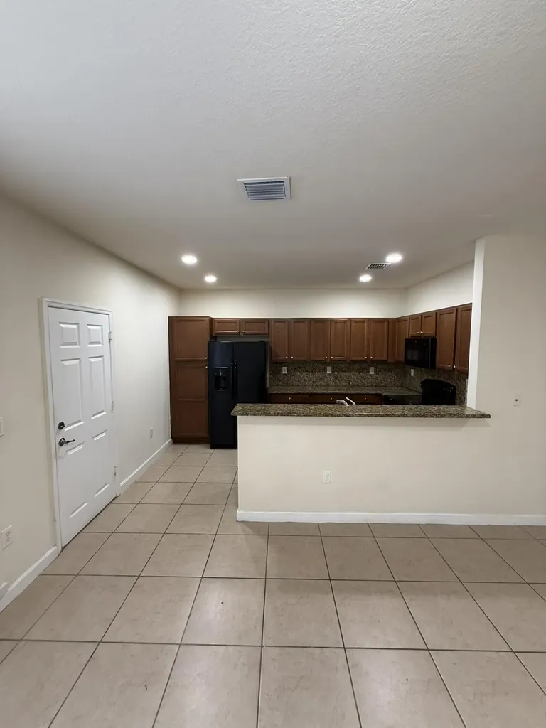 17093 SW 93rd Street Miami FL 33196