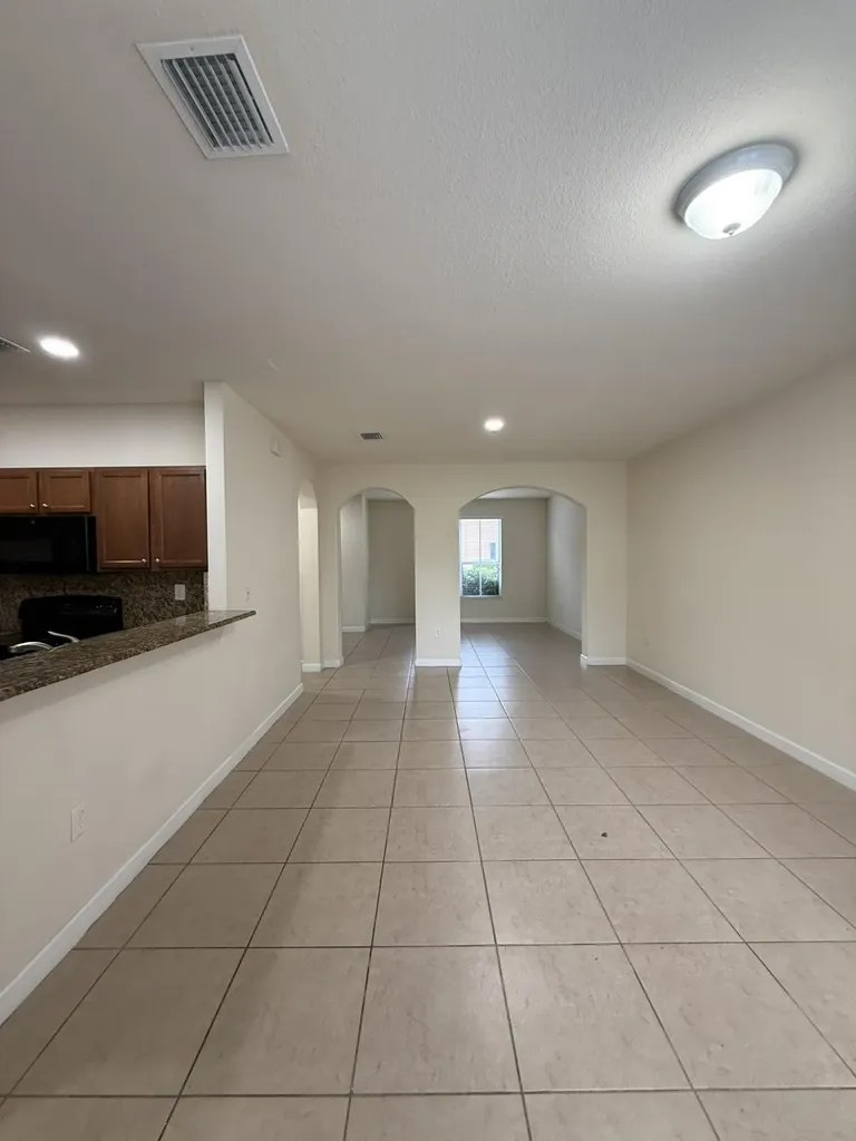 17093 SW 93rd Street Miami FL 33196