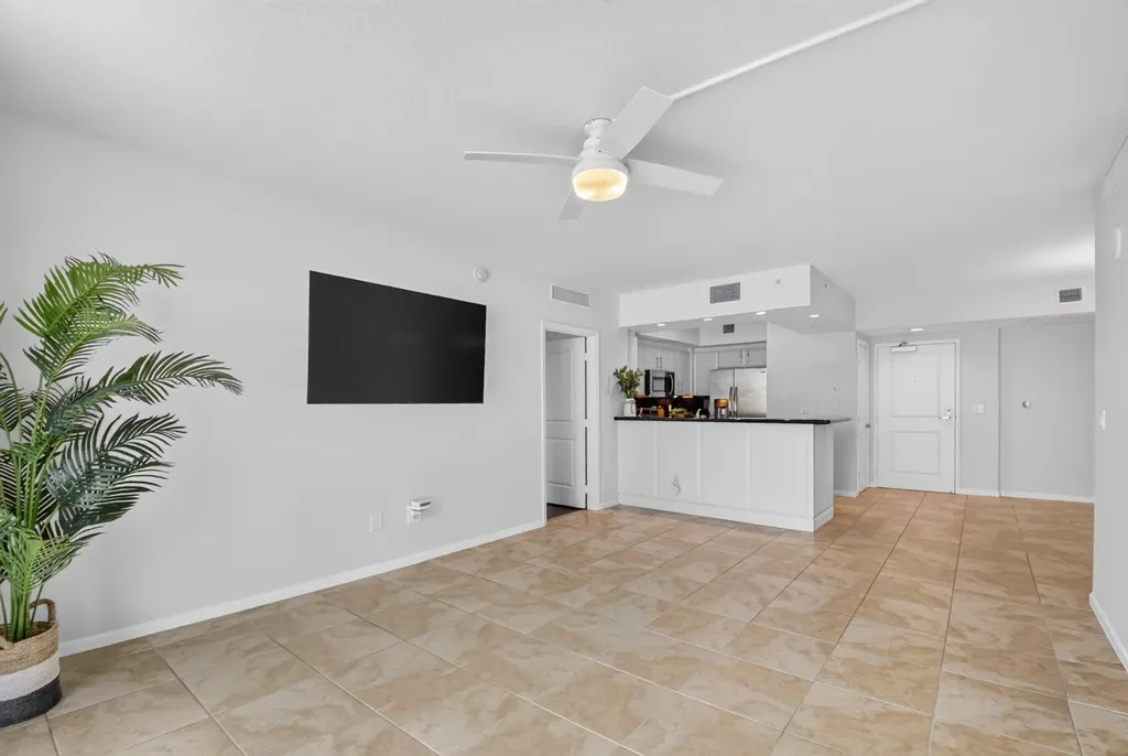 403 S Sapodilla Avenue West Palm Beach FL 33401