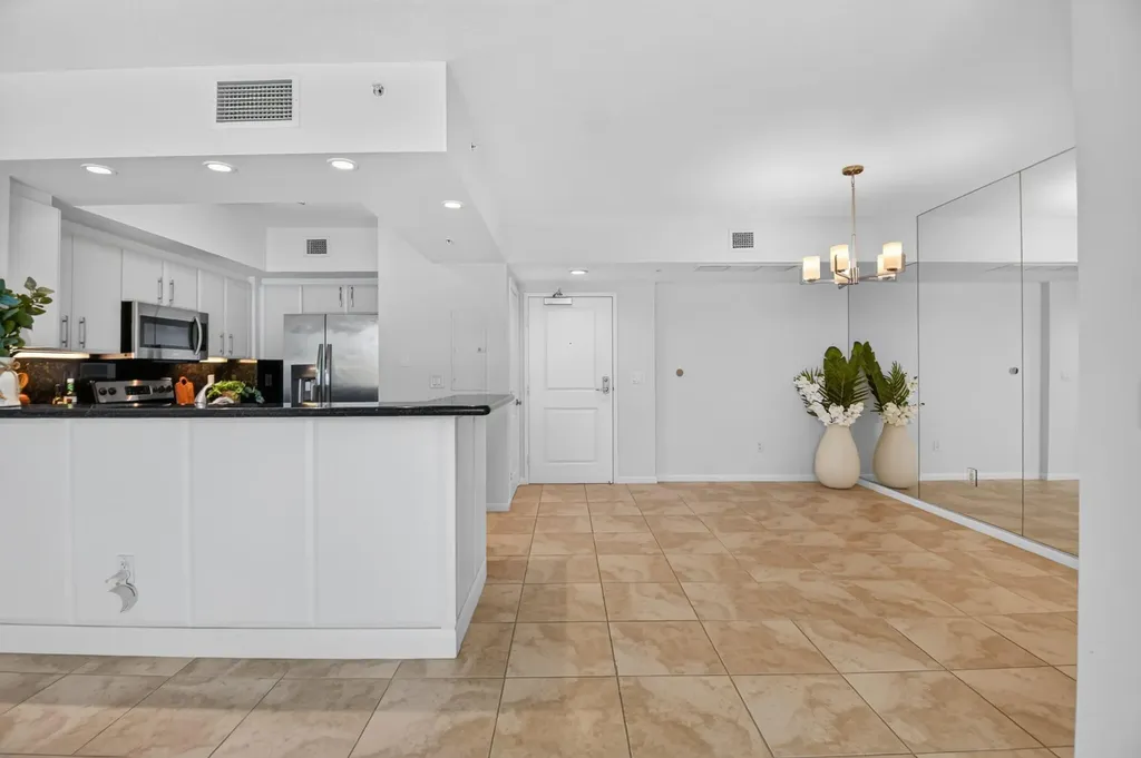 403 S Sapodilla Avenue West Palm Beach FL 33401