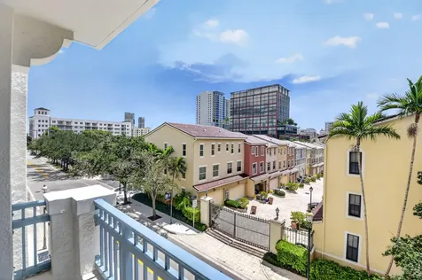403 S Sapodilla Avenue West Palm Beach FL 33401