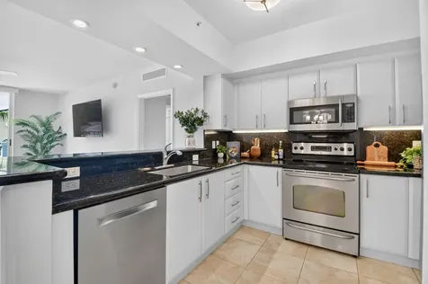 403 S Sapodilla Avenue West Palm Beach FL 33401