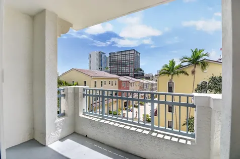 403 S Sapodilla Avenue West Palm Beach FL 33401