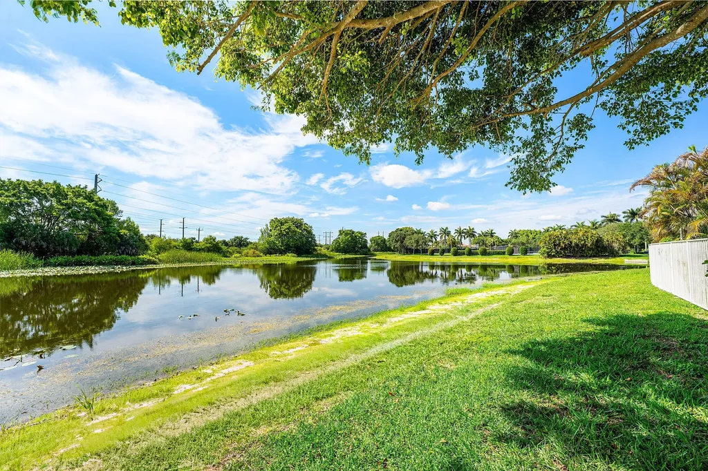 18724 Sea Turtle Lane Boca Raton FL 33498
