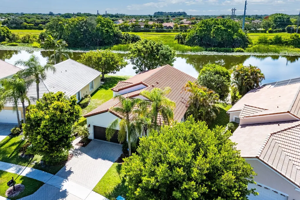 18724 Sea Turtle Lane Boca Raton FL 33498