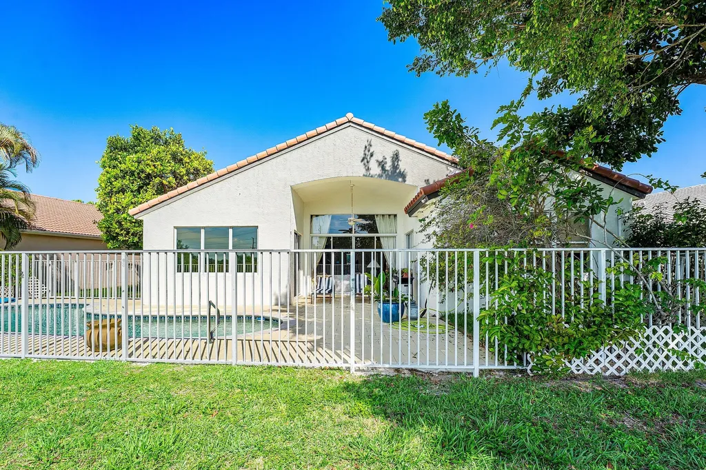 18724 Sea Turtle Lane Boca Raton FL 33498