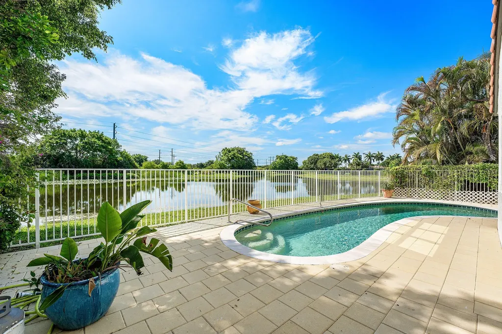 18724 Sea Turtle Lane Boca Raton FL 33498