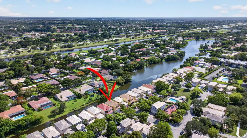 9736 NW 1st Manor Coral Springs FL 33071