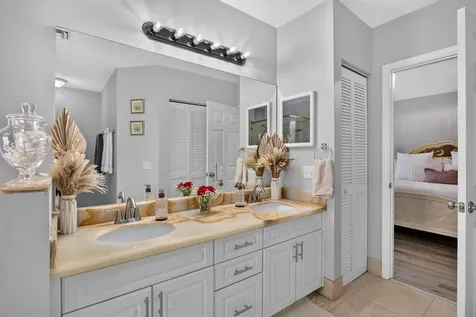 9736 NW 1st Manor Coral Springs FL 33071