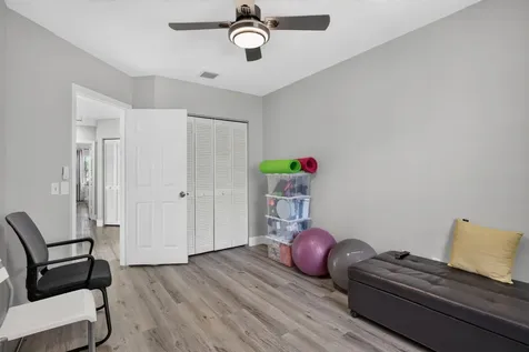 9736 NW 1st Manor Coral Springs FL 33071