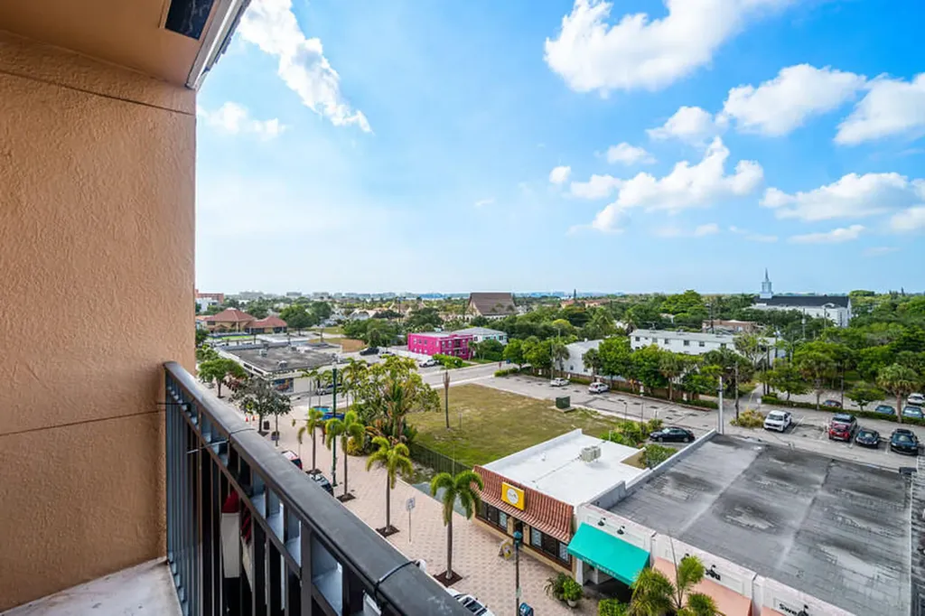 511 Lucerne Avenue Lake Worth Beach FL 33460