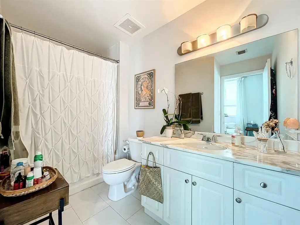 234 NE 3rd Street Miami FL 33132