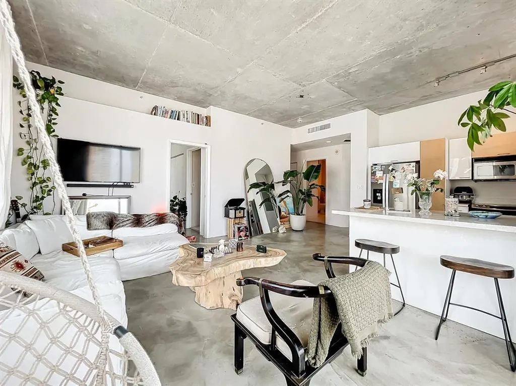 234 NE 3rd Street Miami FL 33132