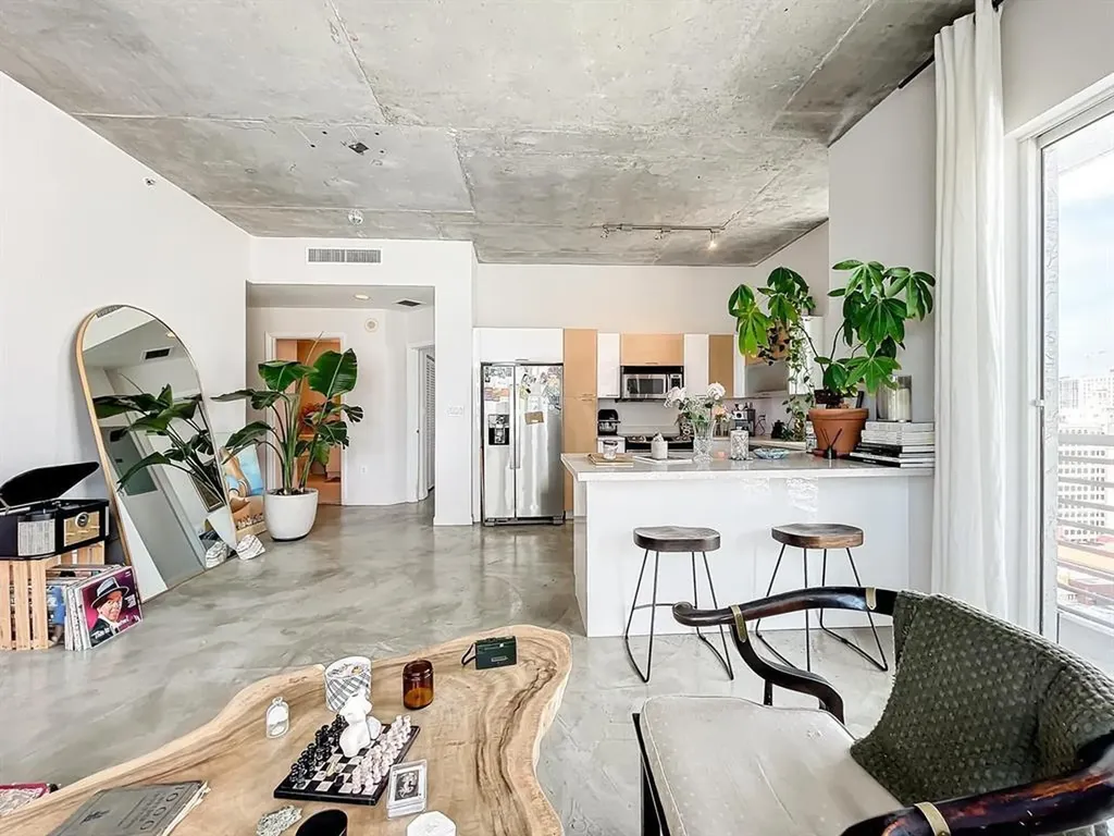 234 NE 3rd Street Miami FL 33132