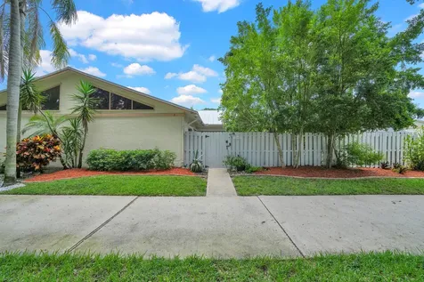 8850 Ranta Court Boynton Beach FL 33436