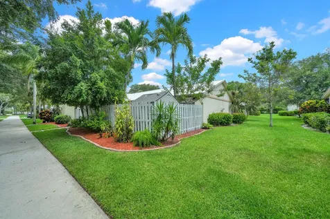 8850 Ranta Court Boynton Beach FL 33436