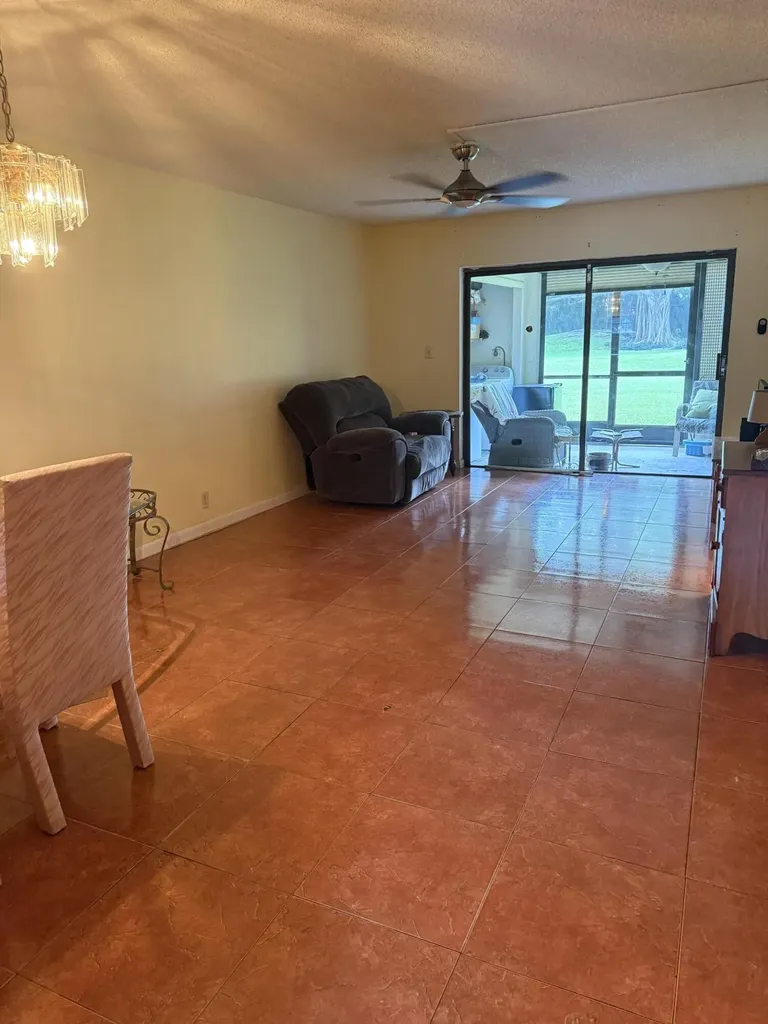 9440 SW 8th Street Boca Raton FL 33428