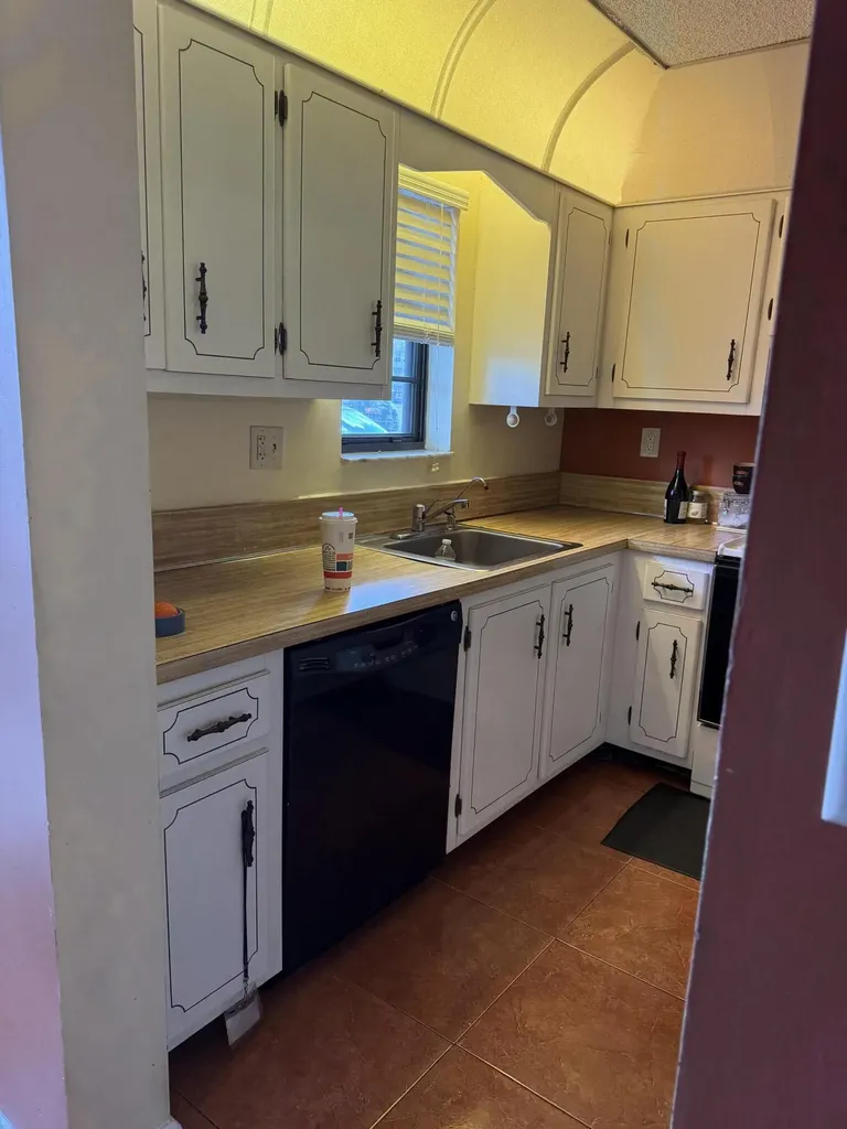 9440 SW 8th Street Boca Raton FL 33428