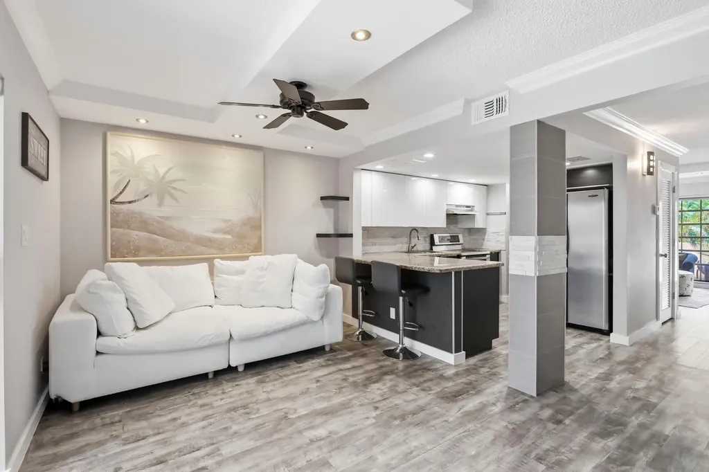 721 SE 1st Way Deerfield Beach FL 33441