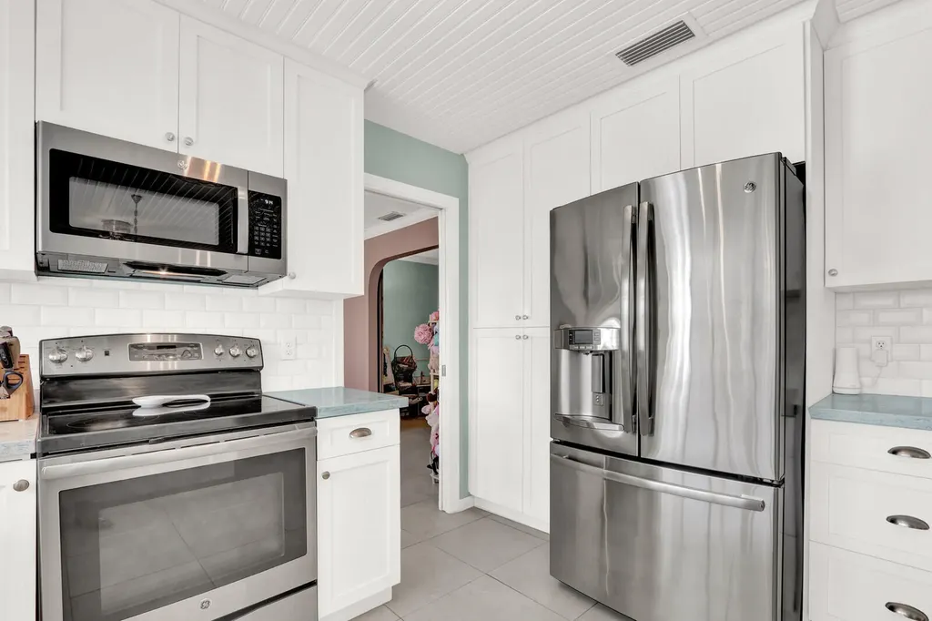3739 Lighthouse Drive Palm Beach Gardens FL 33410