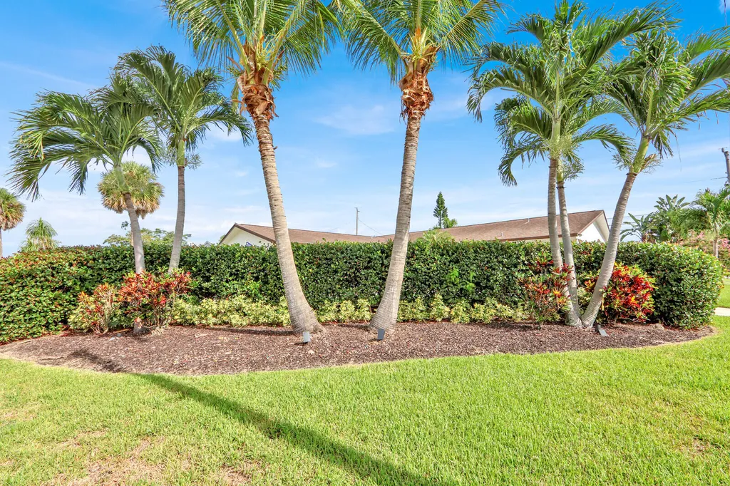 3739 Lighthouse Drive Palm Beach Gardens FL 33410