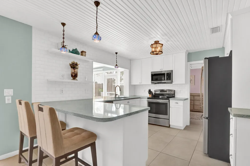 3739 Lighthouse Drive Palm Beach Gardens FL 33410