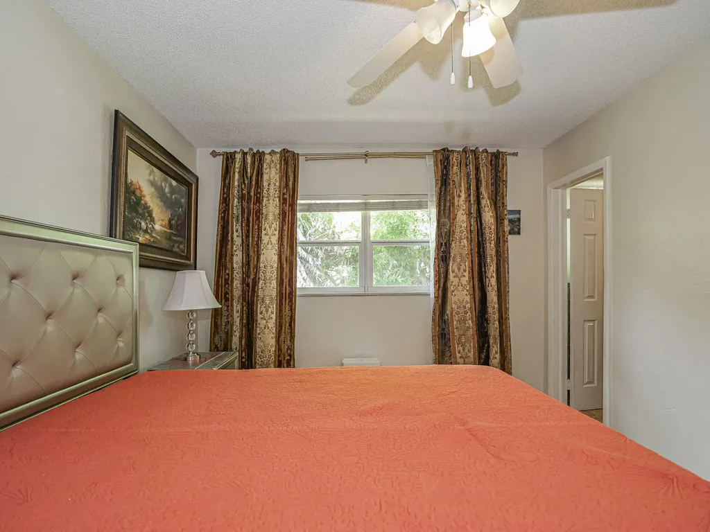 923 22nd Place Vero Beach FL 32960