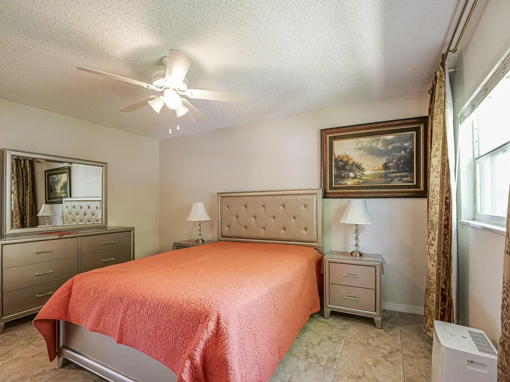 923 22nd Place Vero Beach FL 32960