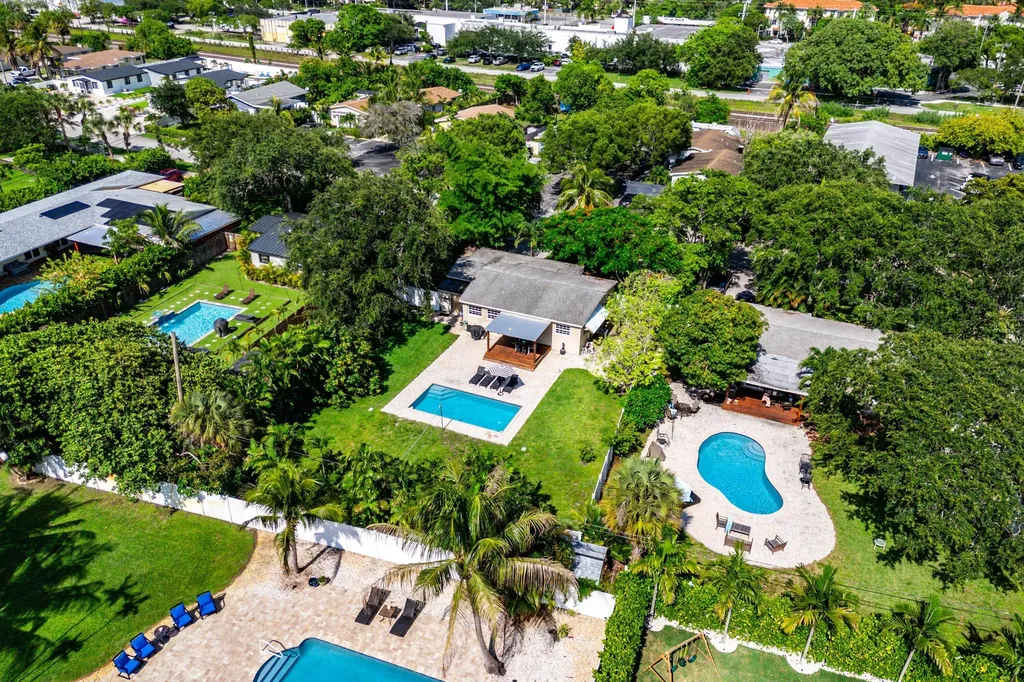 1638 NE 3rd Avenue Delray Beach FL 33444