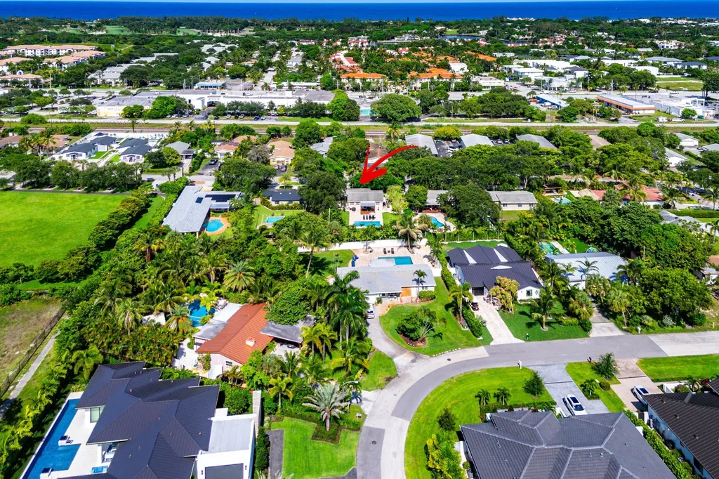1638 NE 3rd Avenue Delray Beach FL 33444