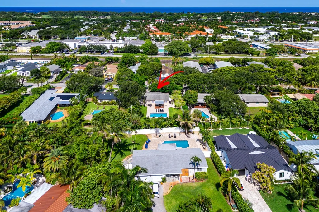 1638 NE 3rd Avenue Delray Beach FL 33444