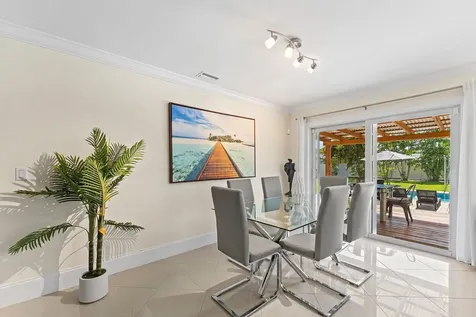 1638 NE 3rd Avenue Delray Beach FL 33444
