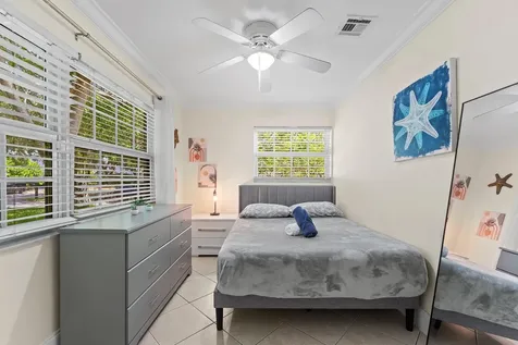 1638 NE 3rd Avenue Delray Beach FL 33444
