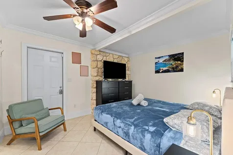 1638 NE 3rd Avenue Delray Beach FL 33444