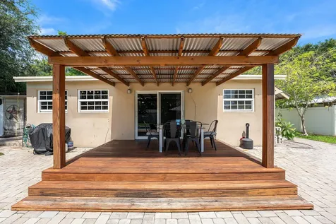 1638 NE 3rd Avenue Delray Beach FL 33444