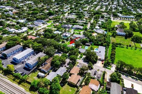 1638 NE 3rd Avenue Delray Beach FL 33444