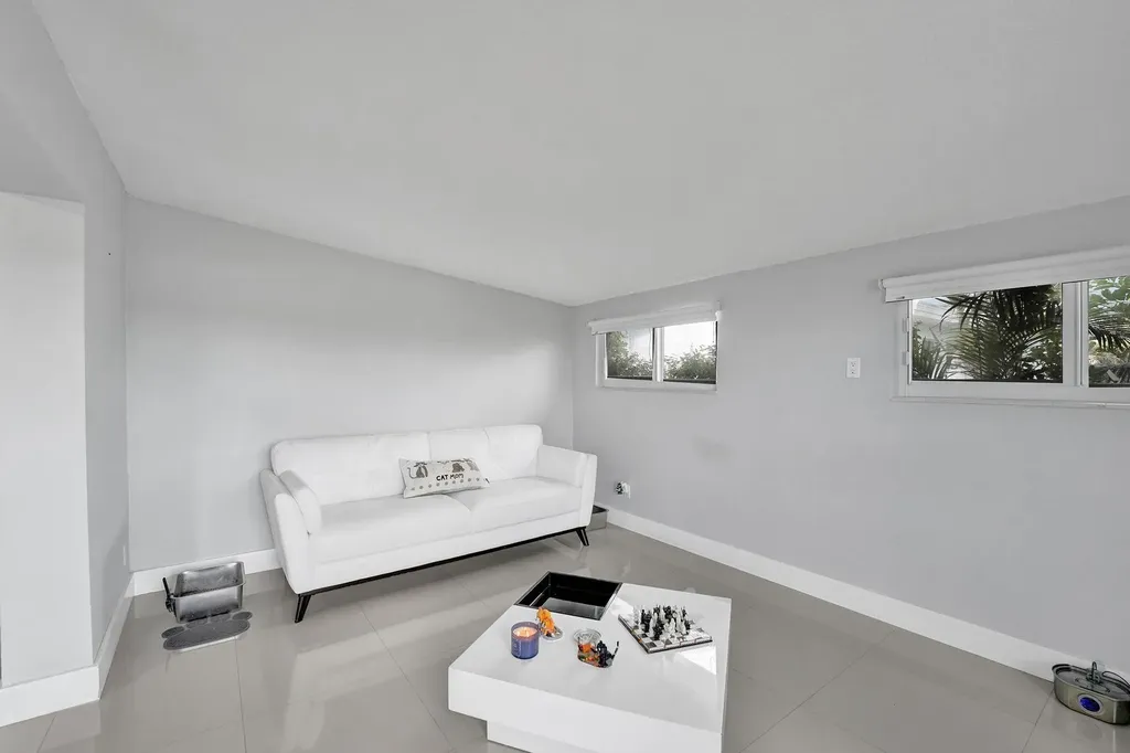3322 Mckinley Street Hollywood FL 33021