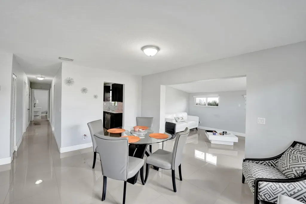 3322 Mckinley Street Hollywood FL 33021