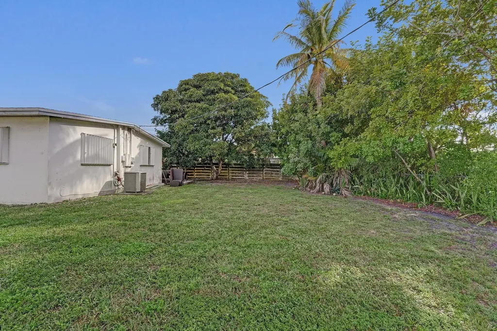 3322 Mckinley Street Hollywood FL 33021