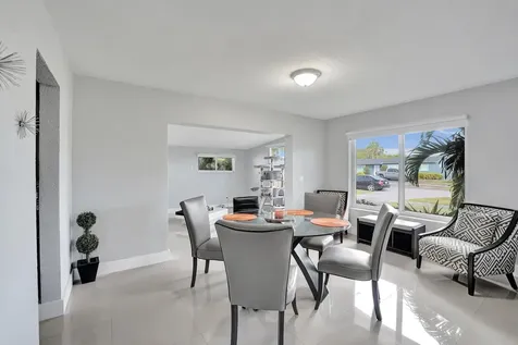 3322 Mckinley Street Hollywood FL 33021