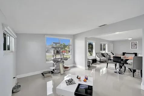 3322 Mckinley Street Hollywood FL 33021