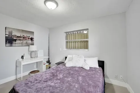 3322 Mckinley Street Hollywood FL 33021