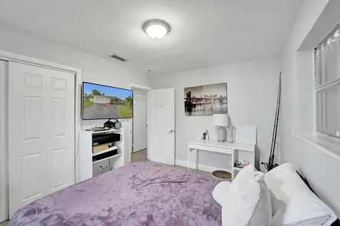 3322 Mckinley Street Hollywood FL 33021