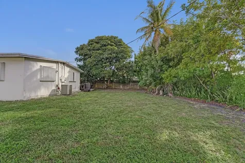 3322 Mckinley Street Hollywood FL 33021