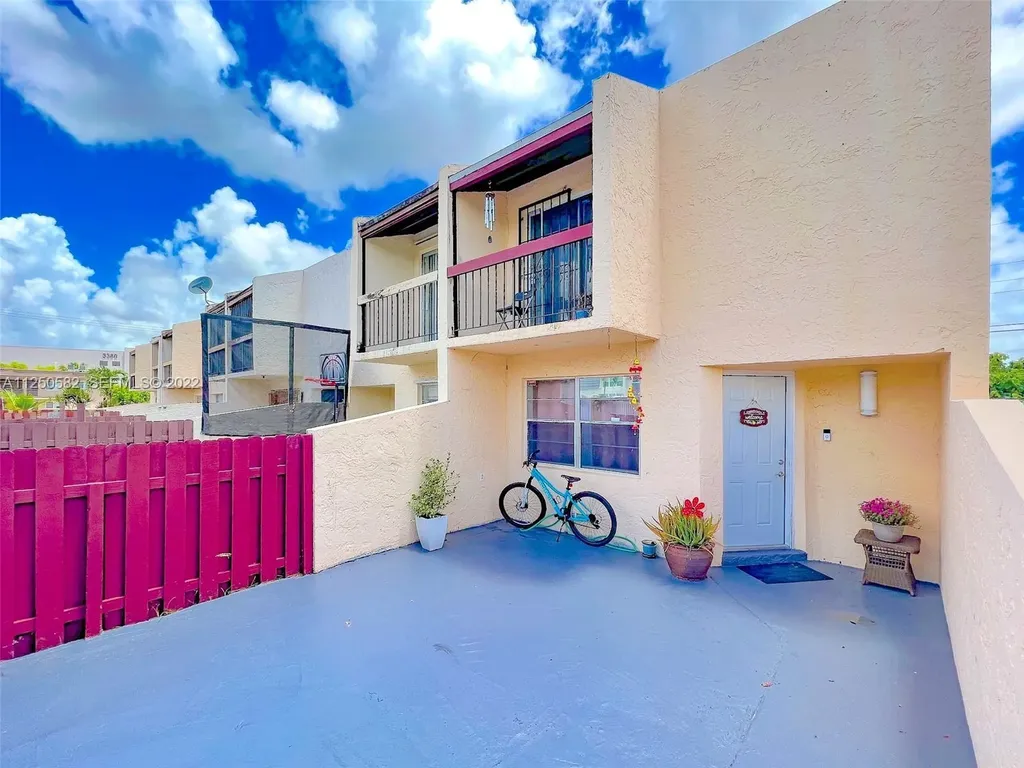 3672 SW 59th Avenue Davie FL 33314