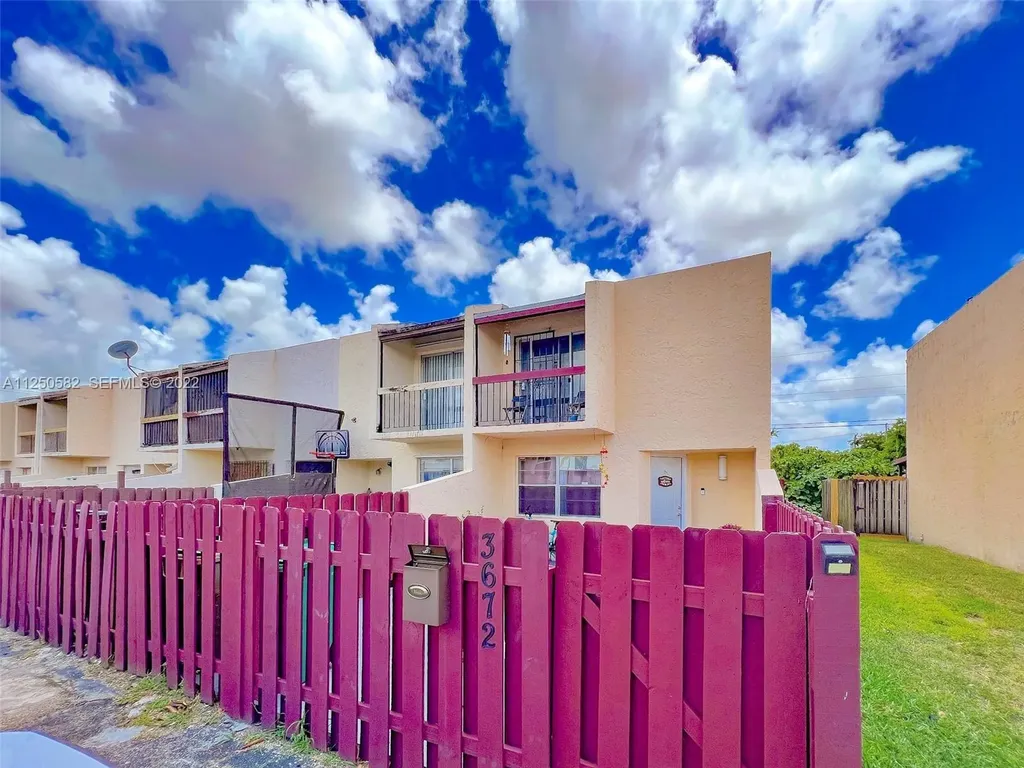 3672 SW 59th Avenue Davie FL 33314