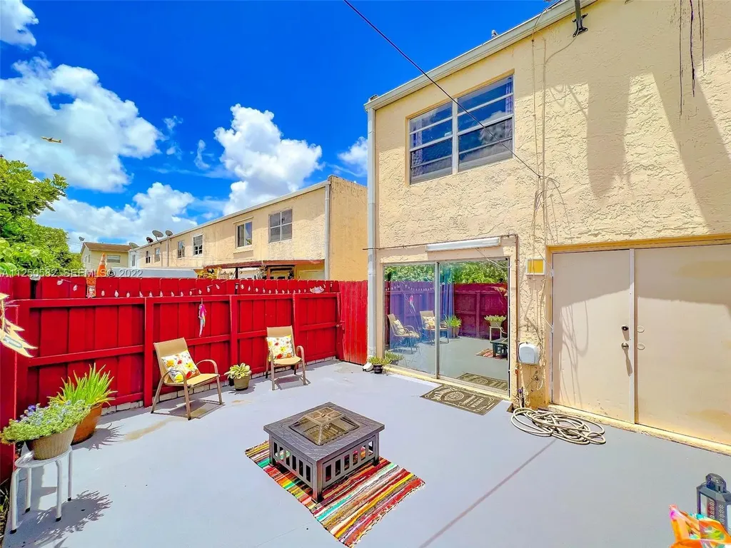3672 SW 59th Avenue Davie FL 33314