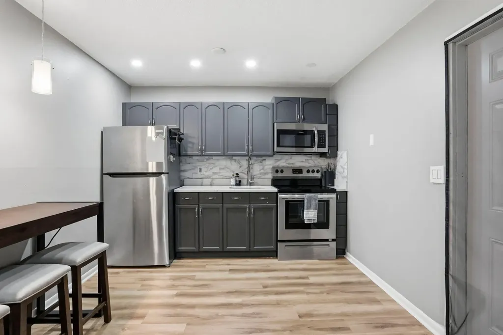 1204 S Lake Drive E Lantana FL 33462