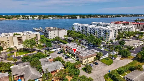 1204 S Lake Drive E Lantana FL 33462
