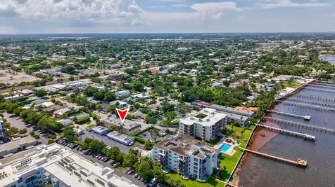 1204 S Lake Drive E Lantana FL 33462
